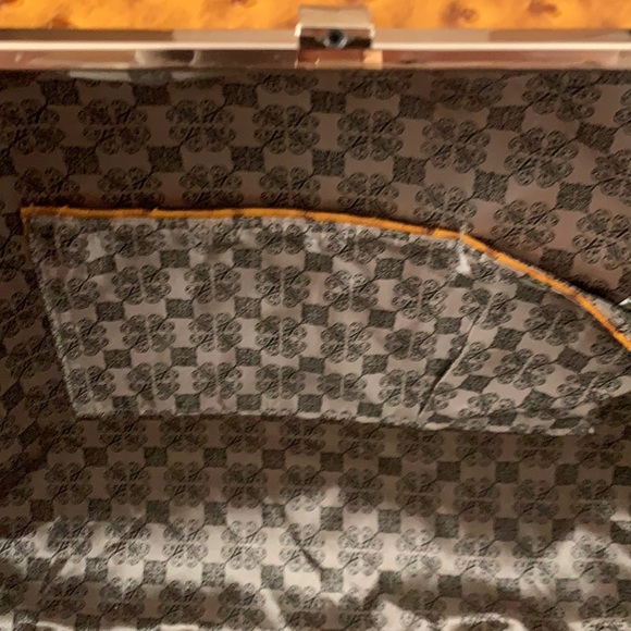 *SOLD* Faux Ostrich Purse - Picture 8 of 9